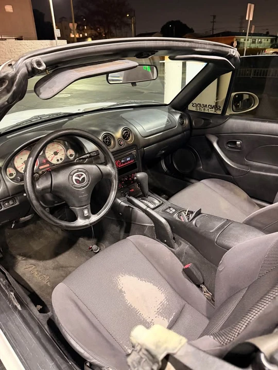 2001 Mazda NB MX-5 Miata - Image 6 of 16