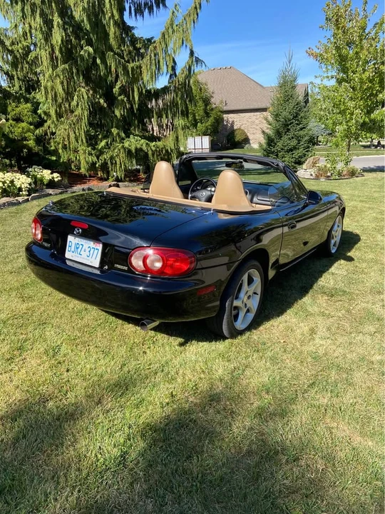 2001 Mazda NB MX-5 Miata - Image 2 of 5