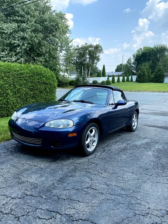 2001 Mazda NB MX-5 Miata - Image 2 of 7