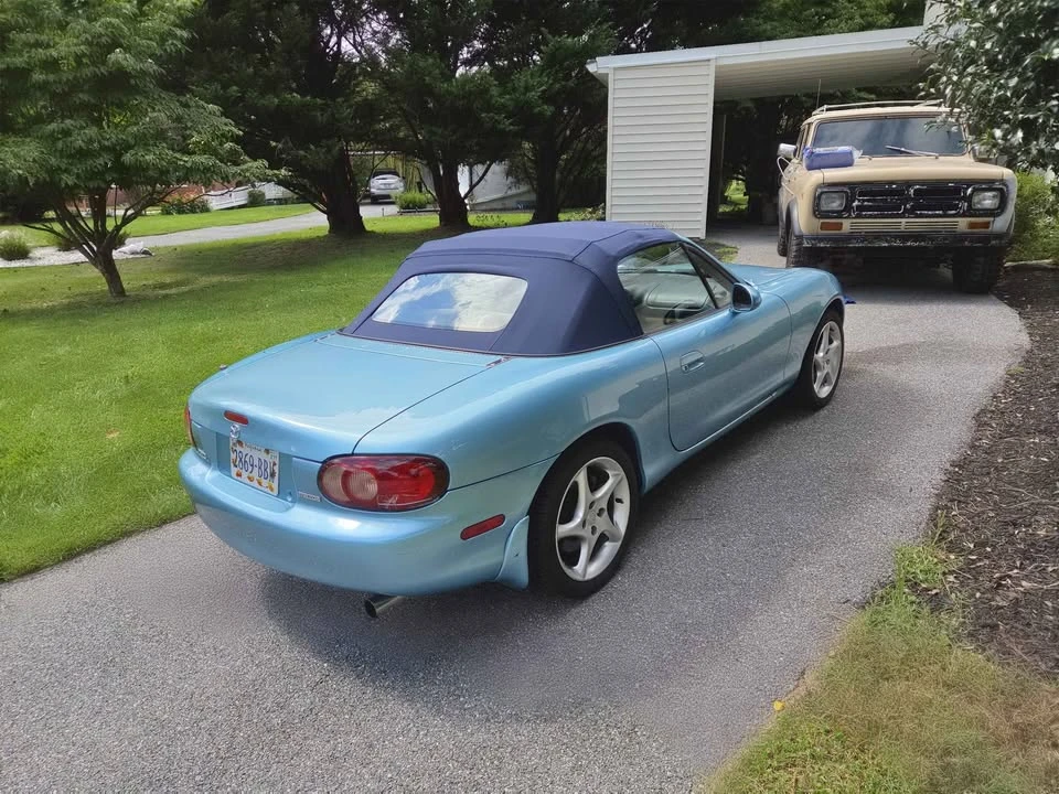 2001 Mazda NB MX-5 Miata - Image 17 of 20