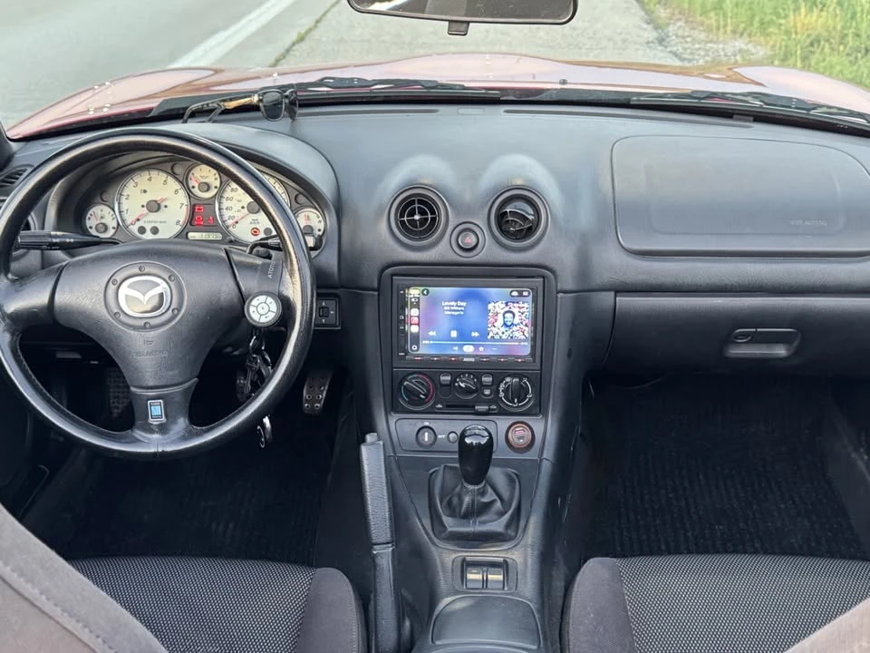 2001 Mazda NB MX-5 Miata - Image 3 of 8