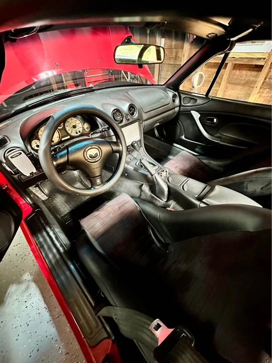 2001 Mazda NB MX-5 Miata - Image 12 of 17