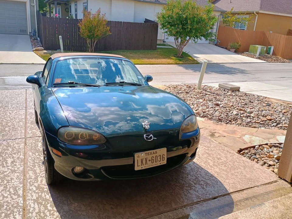 2001 Mazda NB MX-5 Miata - Image 2 of 11