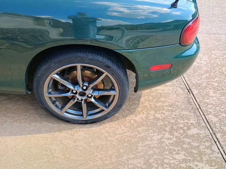 2001 Mazda NB MX-5 Miata - Image 5 of 11