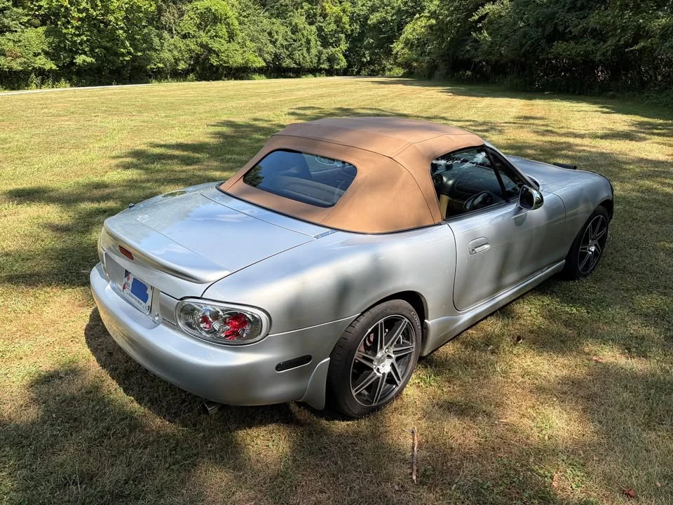 2001 Mazda NB MX-5 Miata - Image 4 of 8