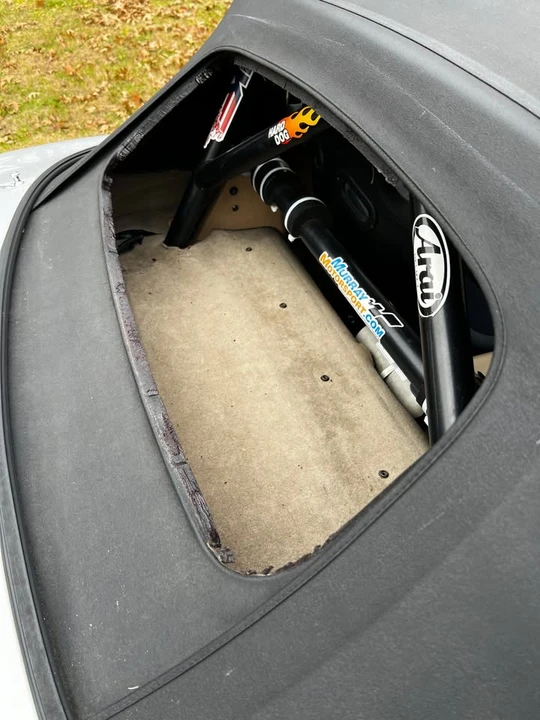 2001 Mazda NB MX-5 Miata - Image 9 of 12