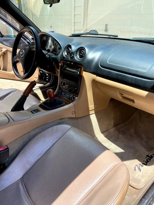 2001 Mazda NB MX-5 Miata - Image 4 of 10