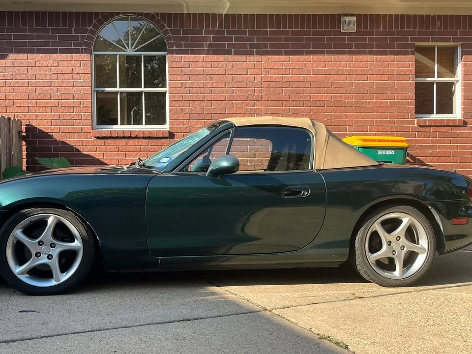2001 Mazda NB MX-5 Miata - Image 9 of 10