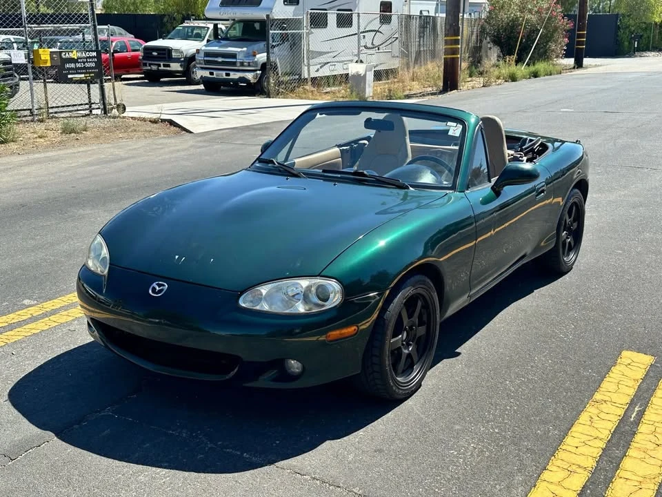 2001 Mazda NB MX-5 Miata - Image 4 of 20