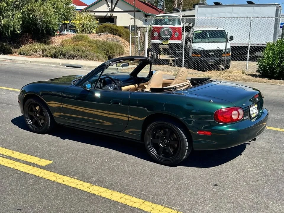 2001 Mazda NB MX-5 Miata - Image 6 of 20