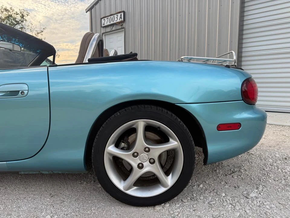 2001 Mazda NB MX-5 Miata - Image 10 of 20