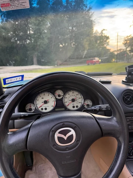 2001 Mazda NB MX-5 Miata - Image 15 of 20