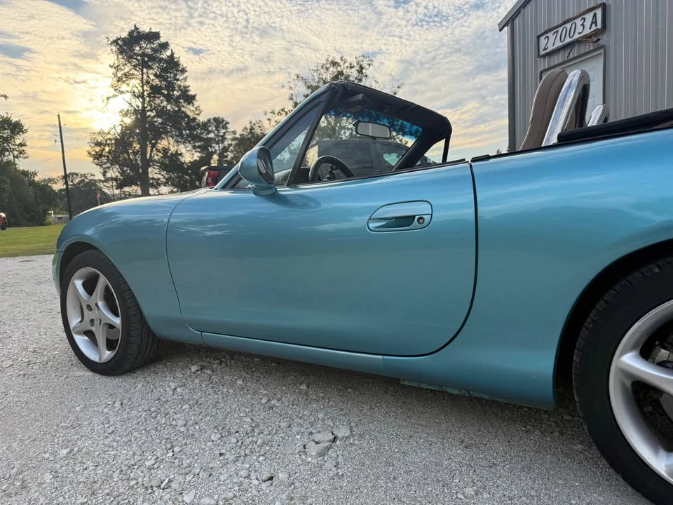 2001 Mazda NB MX-5 Miata - Image 11 of 20