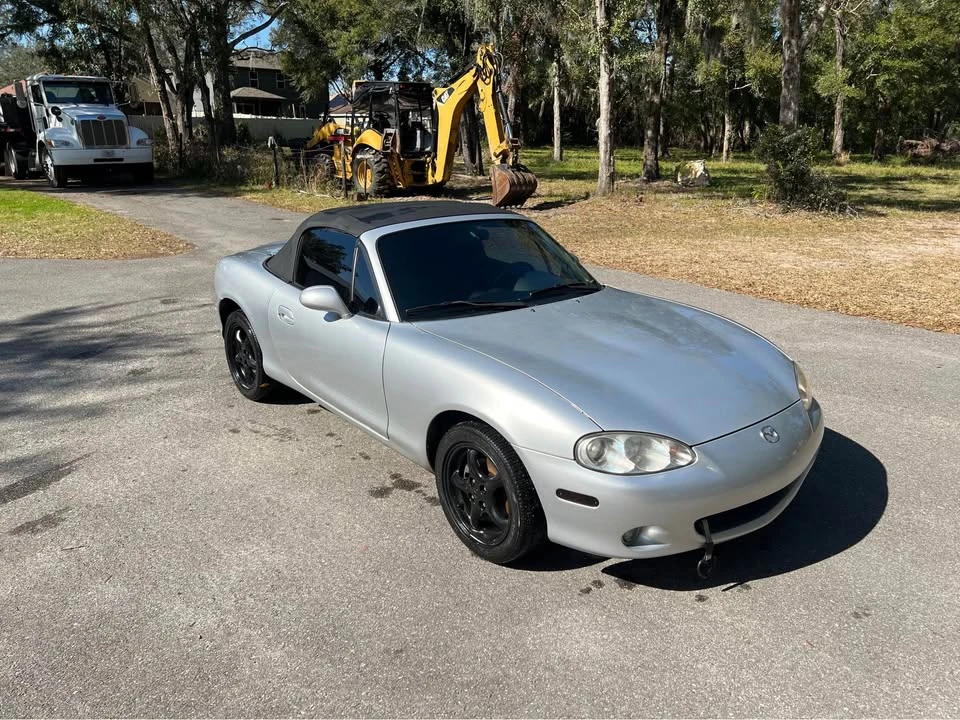 2001 Mazda NB MX-5 Miata - Image 2 of 10