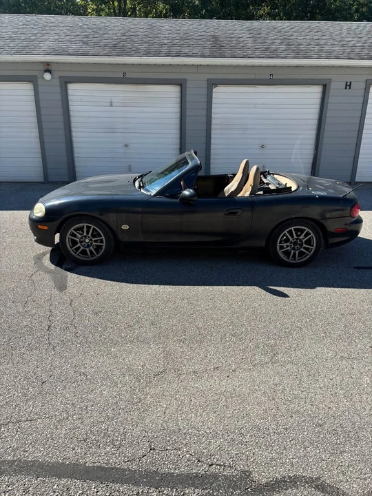 2001 Mazda NB MX-5 Miata - Image 3 of 12