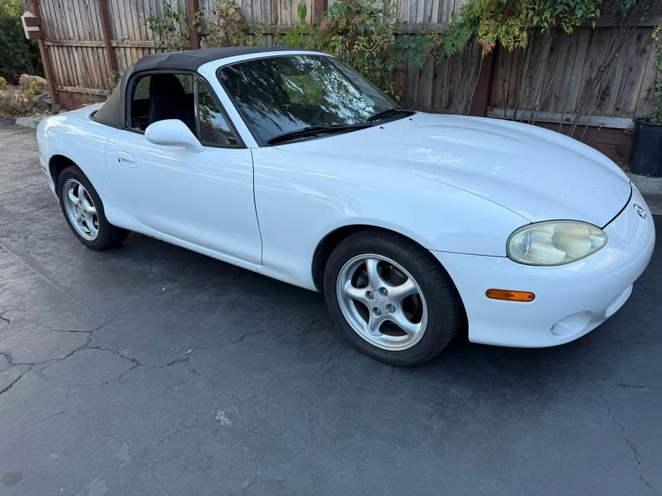 2001 Mazda NB MX-5 Miata - Image 2 of 7