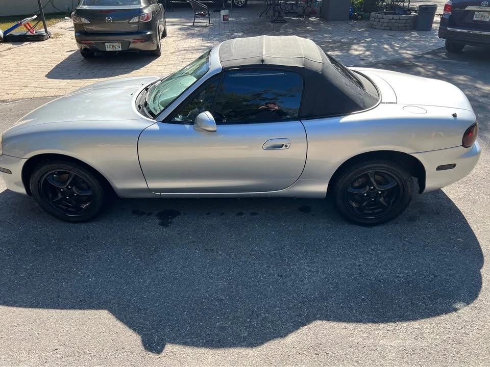 2001 Mazda NB MX-5 Miata - Image 7 of 10