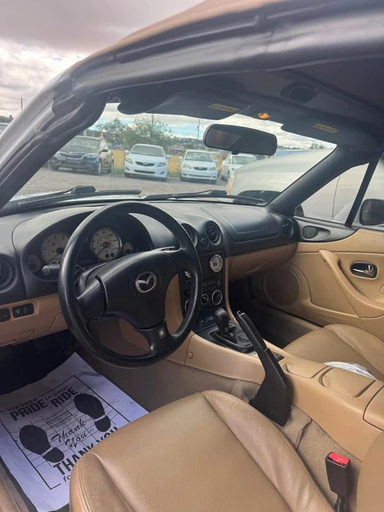 2001 Mazda NB MX-5 Miata - Image 6 of 9