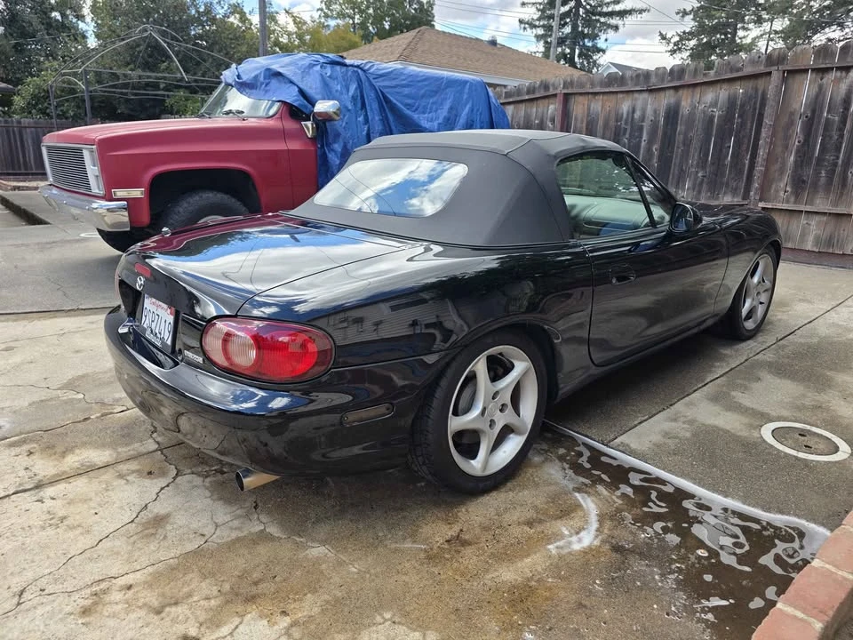 2001 Mazda NB MX-5 Miata - Image 4 of 11