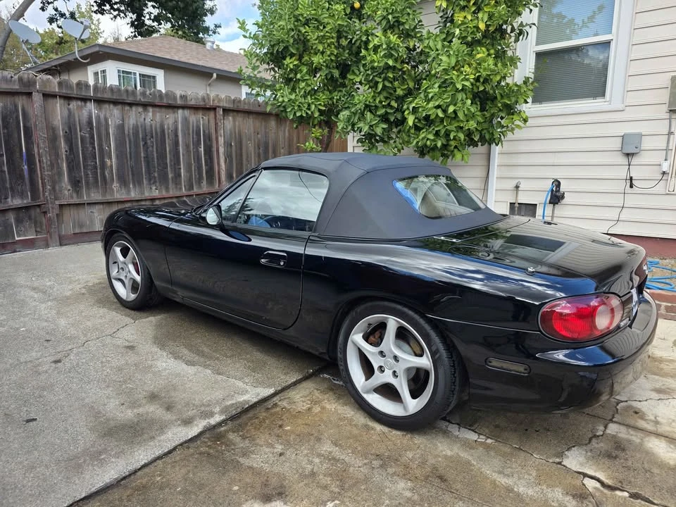 2001 Mazda NB MX-5 Miata - Image 3 of 11