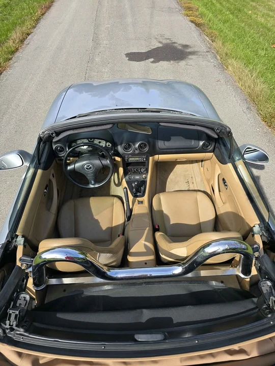 2001 Mazda NB MX-5 Miata - Image 5 of 8