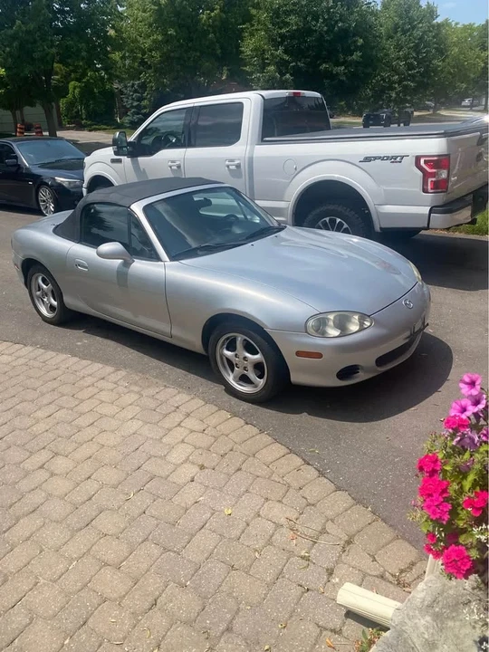 2001 Mazda NB MX-5 Miata - Image 2 of 3