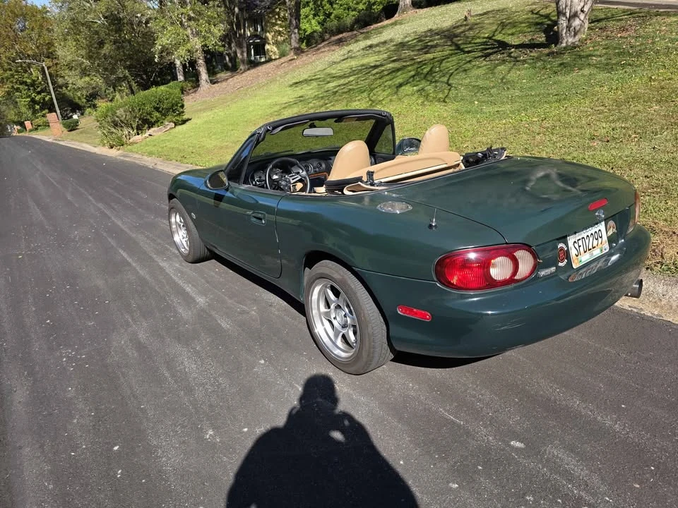 2001 Mazda NB MX-5 Miata - Image 2 of 17