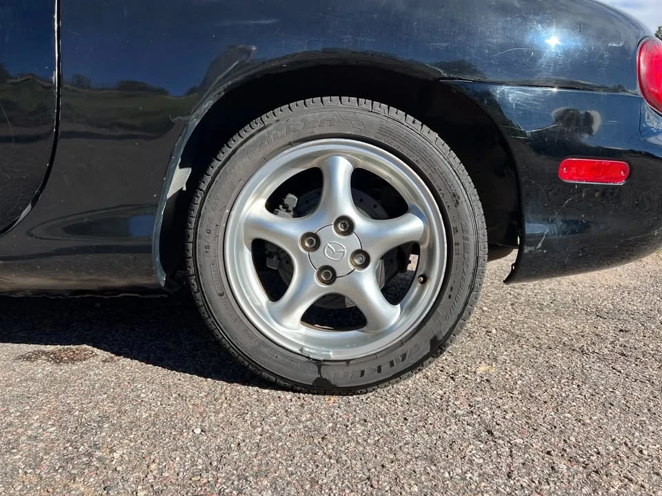 2001 Mazda NB MX-5 Miata - Image 7 of 11
