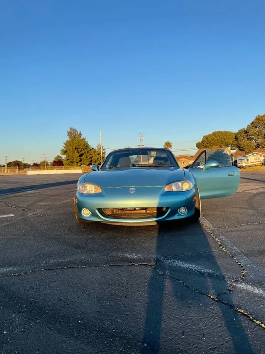 2001 Mazda NB MX-5 Miata - Image 4 of 9