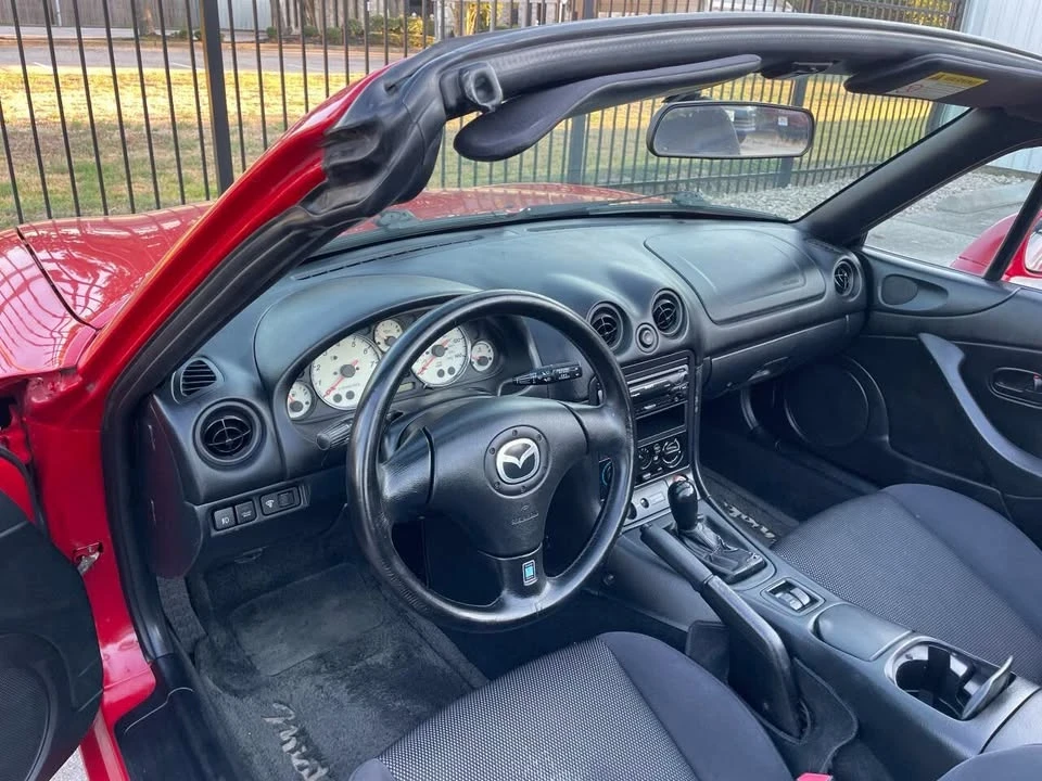2001 Mazda NB MX-5 Miata - Image 14 of 19