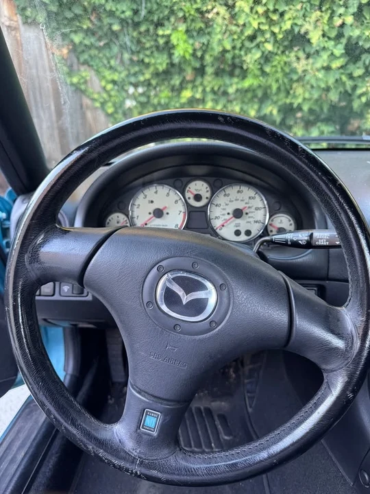 2001 Mazda NB MX-5 Miata - Image 8 of 9