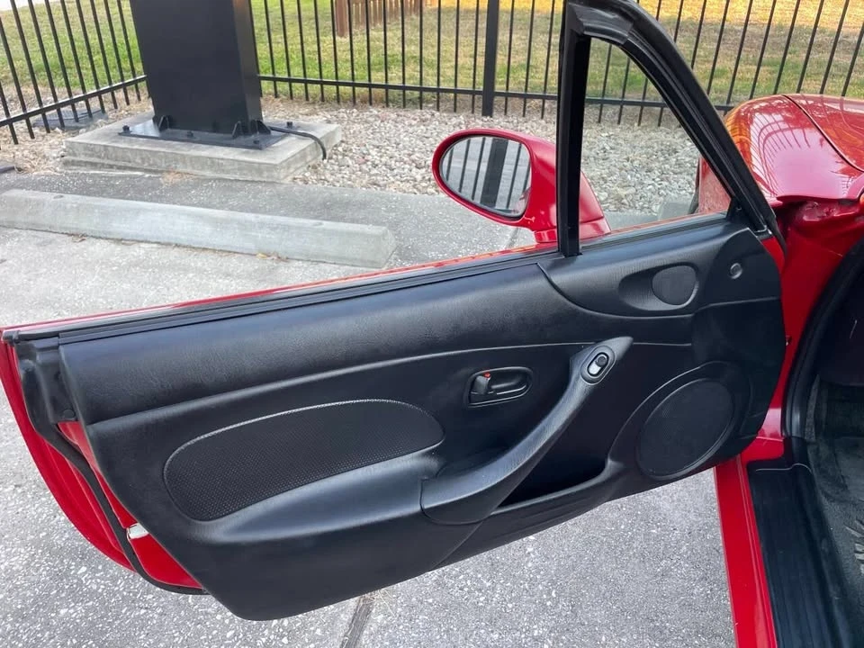 2001 Mazda NB MX-5 Miata - Image 15 of 19