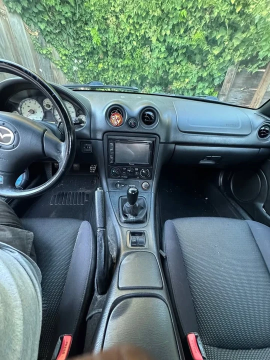 2001 Mazda NB MX-5 Miata - Image 9 of 9
