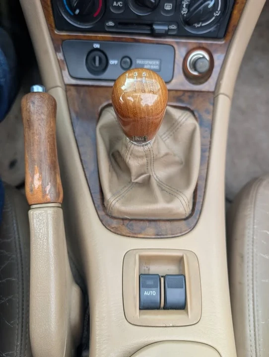 2001 Mazda NB MX-5 Miata - Image 18 of 20