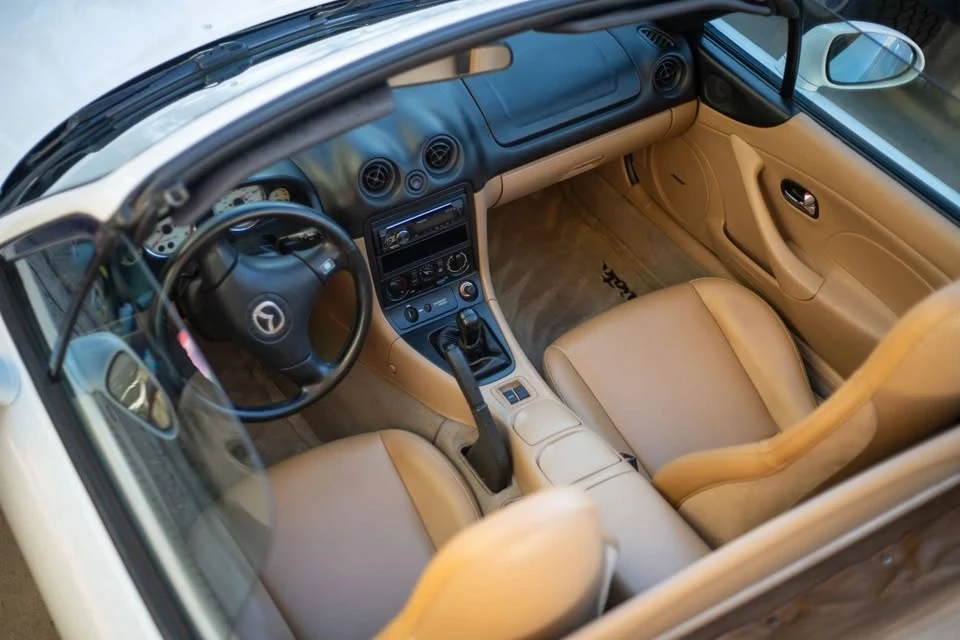 2001 Mazda NB MX-5 Miata - Image 13 of 15