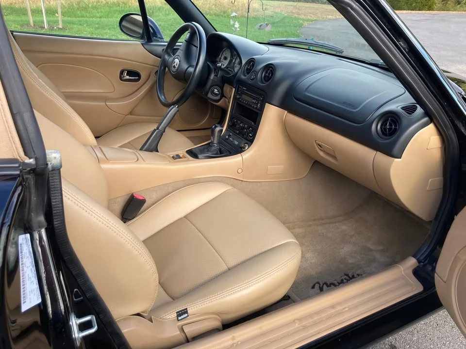 2001 Mazda NB MX-5 Miata - Image 3 of 9