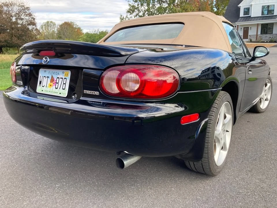 2001 Mazda NB MX-5 Miata - Image 8 of 9