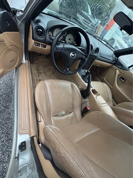 2001 Mazda NB MX-5 Miata - Image 6 of 10
