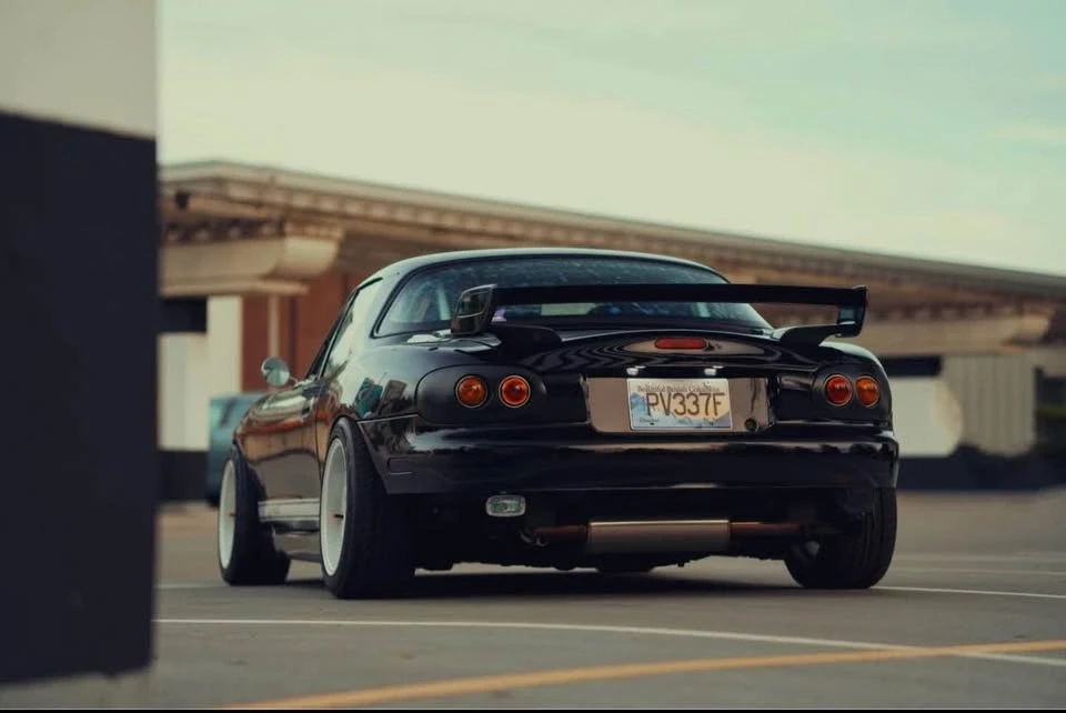 2001 Mazda NB MX-5 Miata - Image 4 of 17
