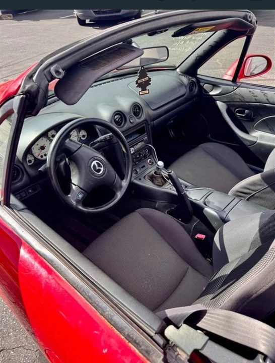 2001 Mazda NB MX-5 Miata - Image 5 of 8