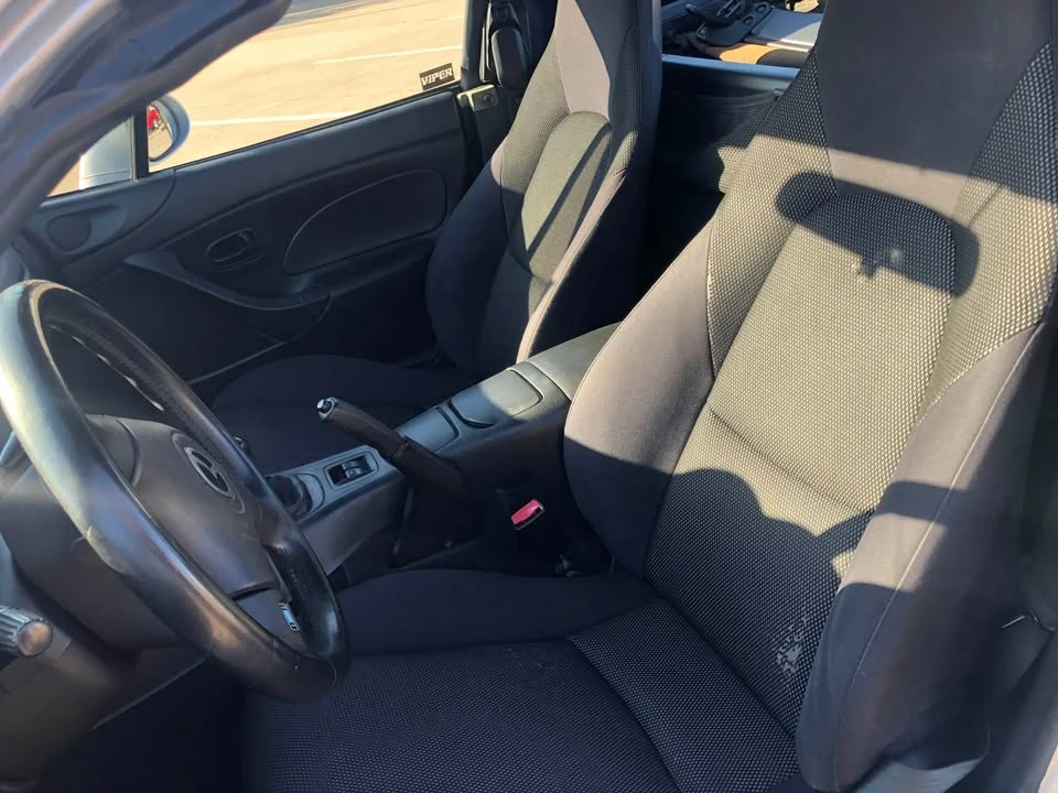 2001 Mazda NB MX-5 Miata - Image 13 of 14