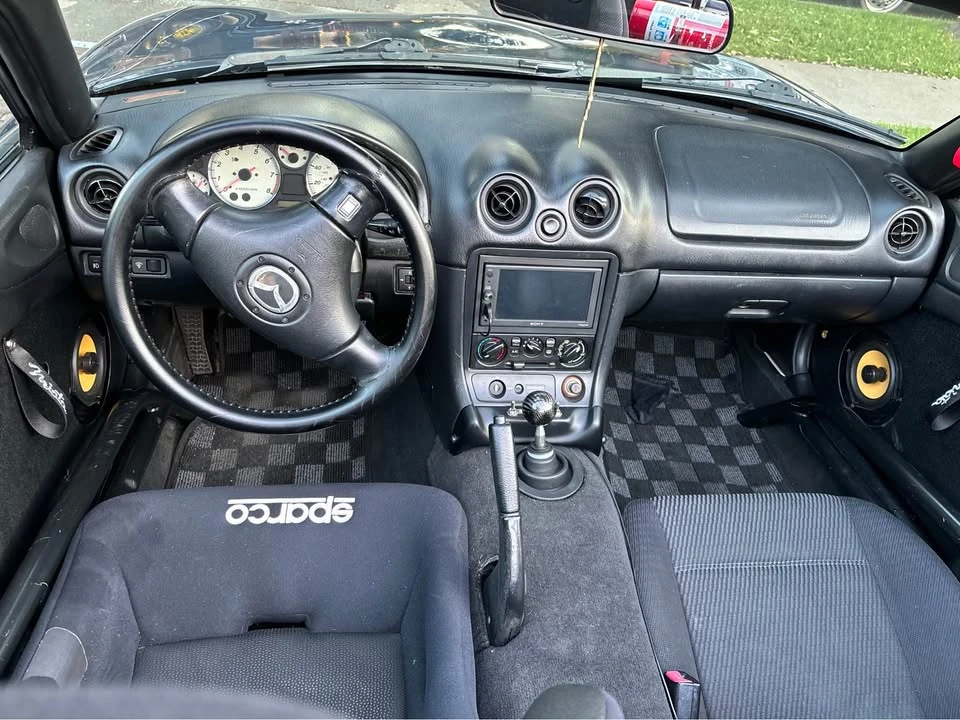 2001 Mazda NB MX-5 Miata - Image 8 of 10
