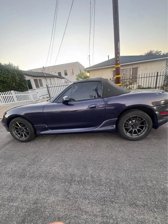 2001 Mazda NB MX-5 Miata - Image 4 of 14