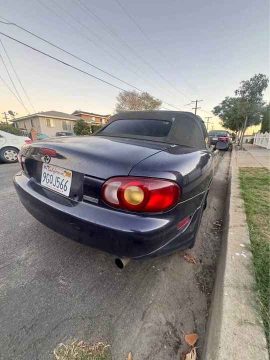 2001 Mazda NB MX-5 Miata - Image 6 of 14