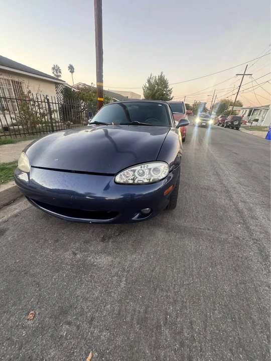 2001 Mazda NB MX-5 Miata - Image 3 of 14