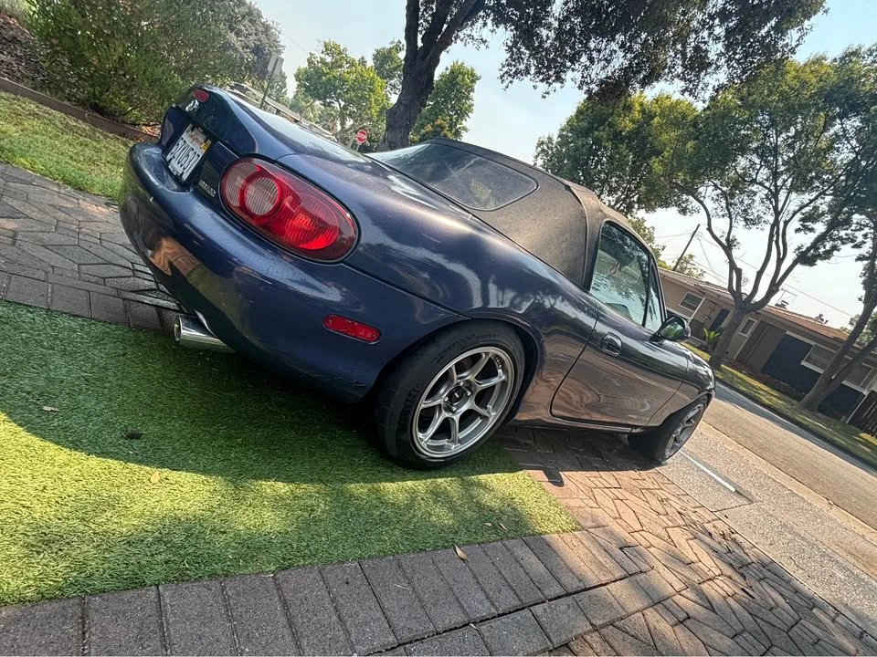 2001 Mazda NB MX-5 Miata - Image 4 of 10