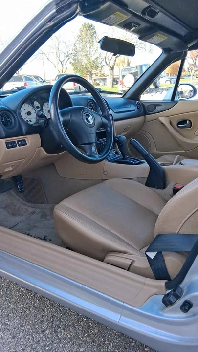 2001 Mazda NB MX-5 Miata - Image 3 of 9