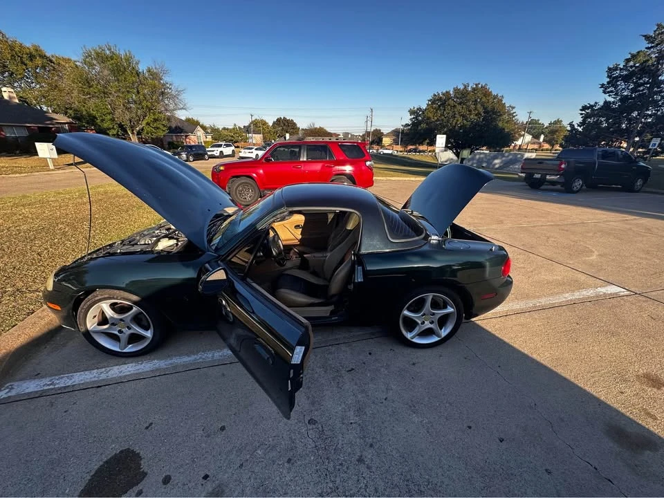 2001 Mazda NB MX-5 Miata - Image 4 of 8