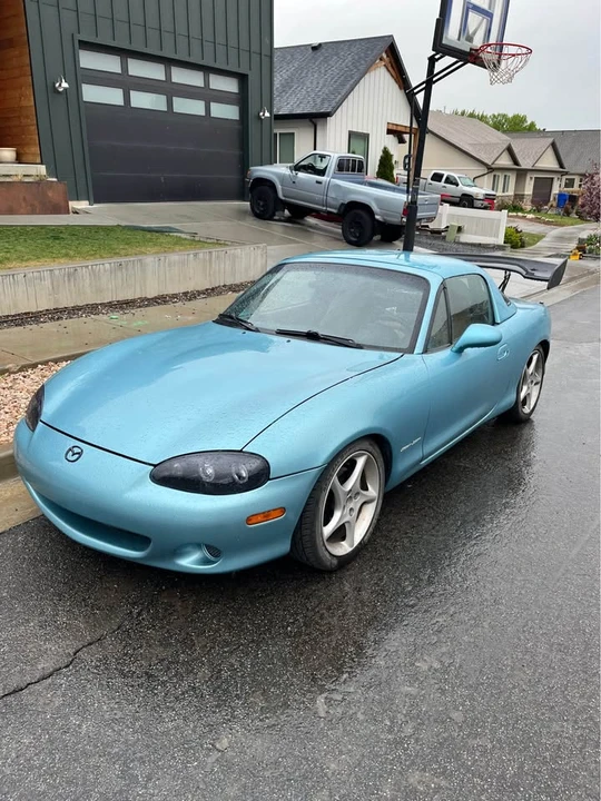 2001 Mazda NB MX-5 Miata - Image 9 of 18