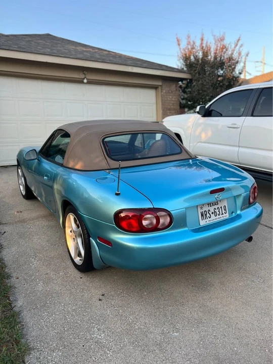2001 Mazda NB MX-5 Miata - Image 5 of 16
